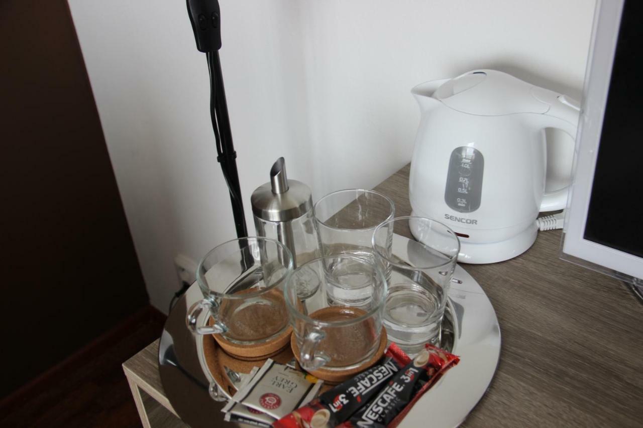 H+ Apartman Letiste Praha Apartment ภายนอก รูปภาพ